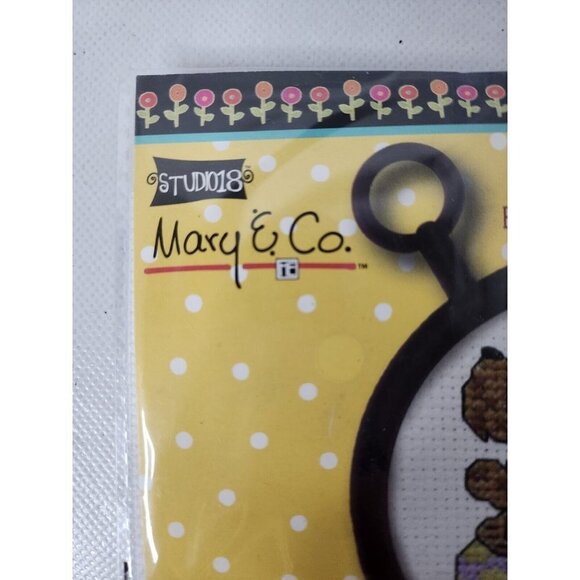 STUDIO18 Mary & Co Counted Cross Stitch Kit Scottie Dog Puppy 14 Count Set NEW - Picture 3 of 6